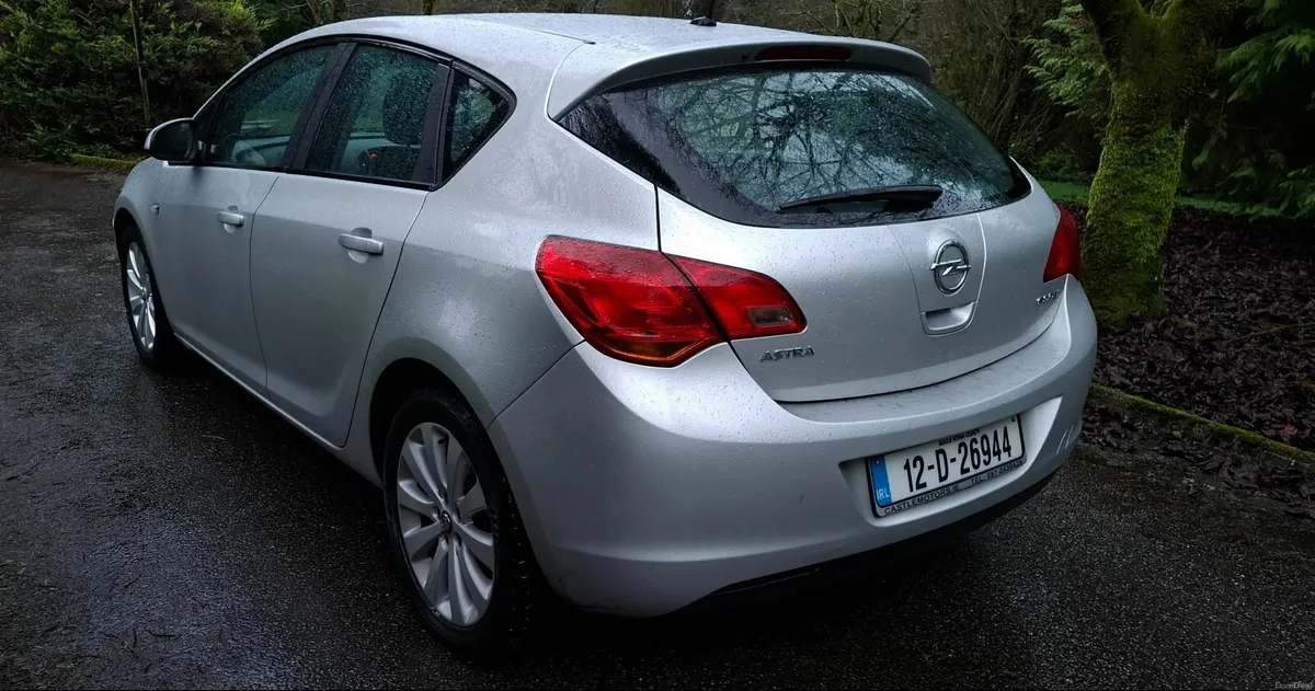 12 Opel Astra ,   DIESEL,     NCT  to.  10/26 - Image 4