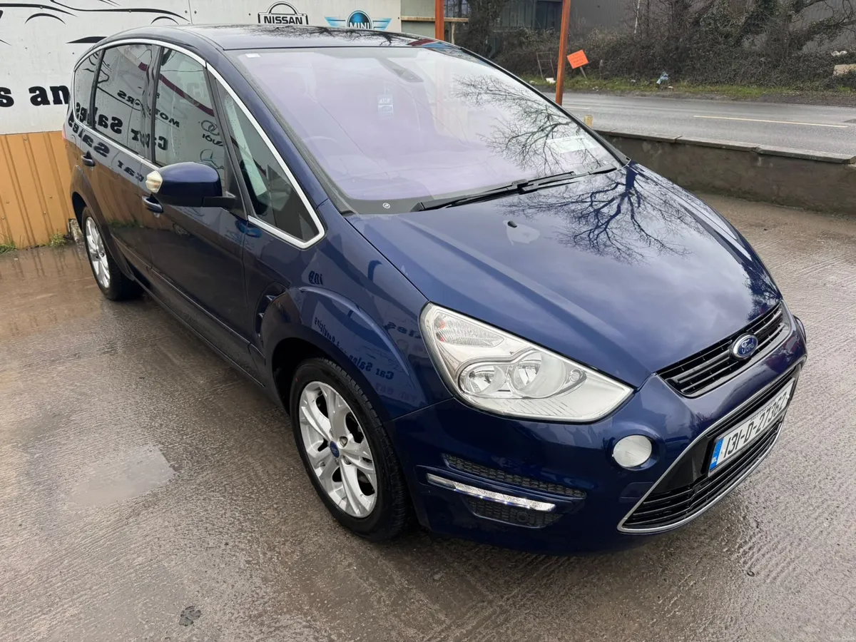 131 Ford S-Max 2.0TDCI 160PS Titanium Low Miles - Image 3