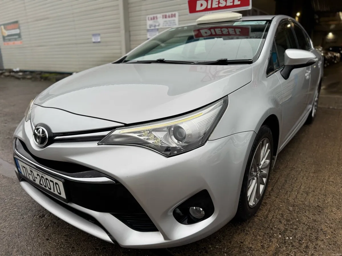 2017 Toyota Avensis Luna - Image 2