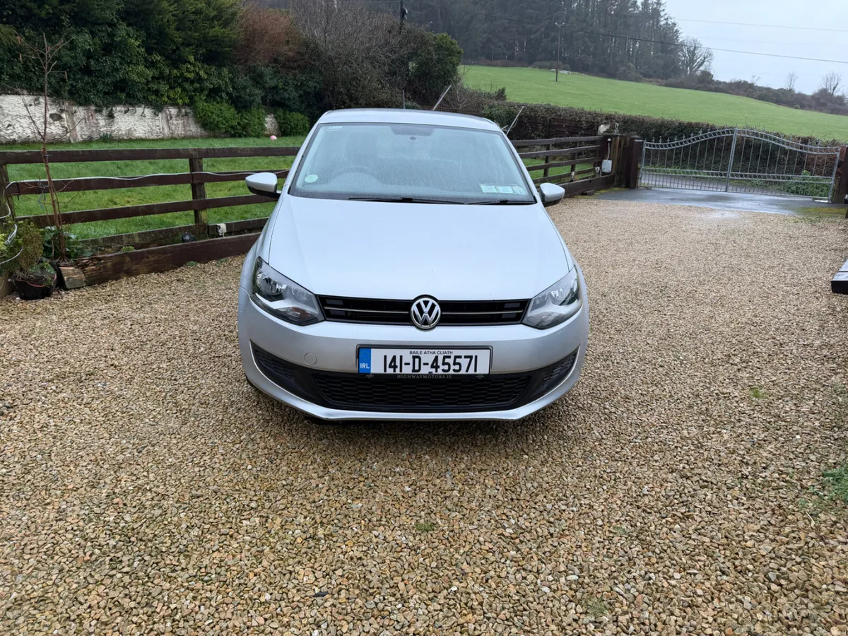 Volkswagen Polo 1.2 TFSI Automatic 2014 - Image 2