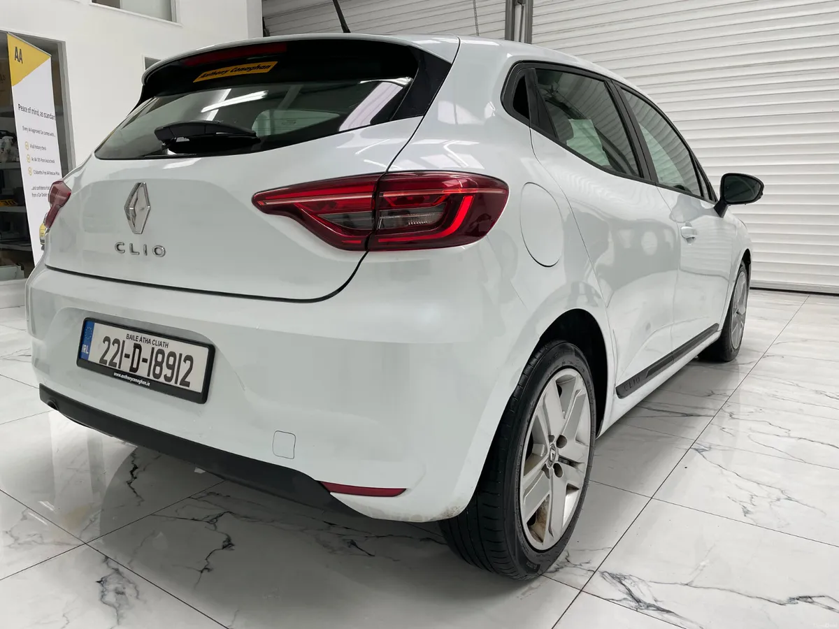 Renault Clio 2022 - Image 3