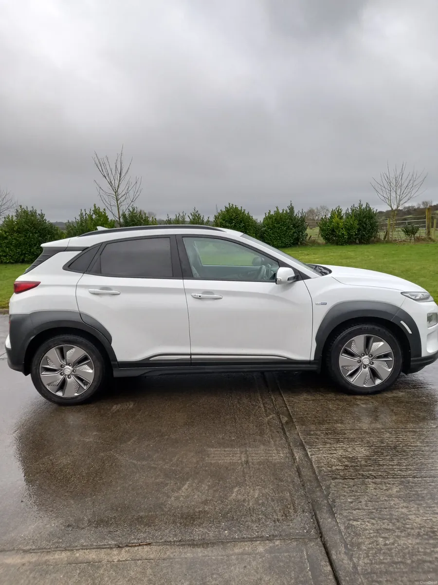 2021 Hyundai KONA Electric Automatic - Image 1