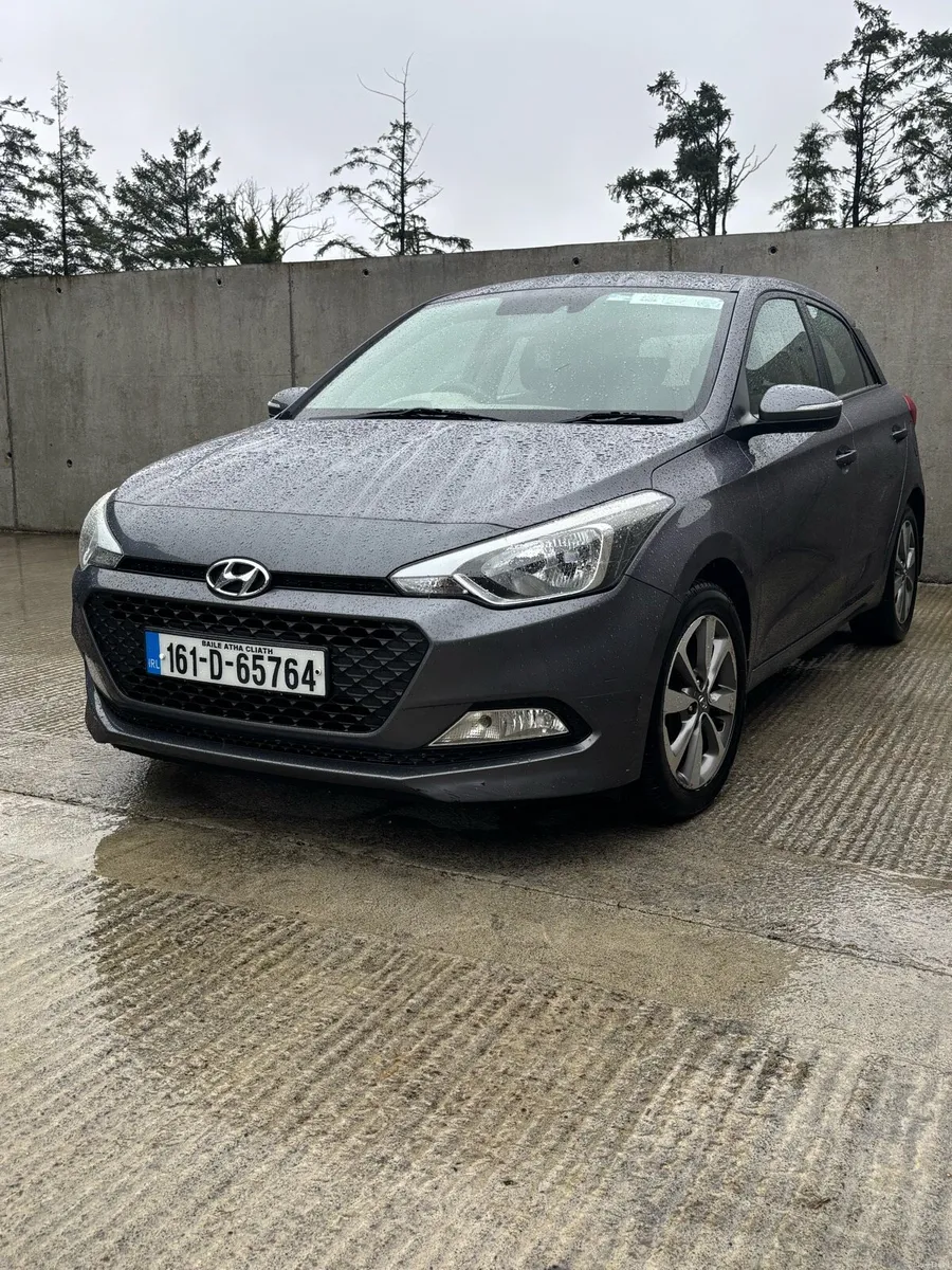 2016 Hyundai i20 - Image 2