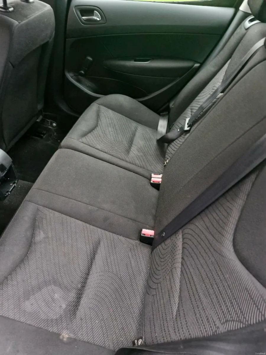 Peugeot 308 - Image 4