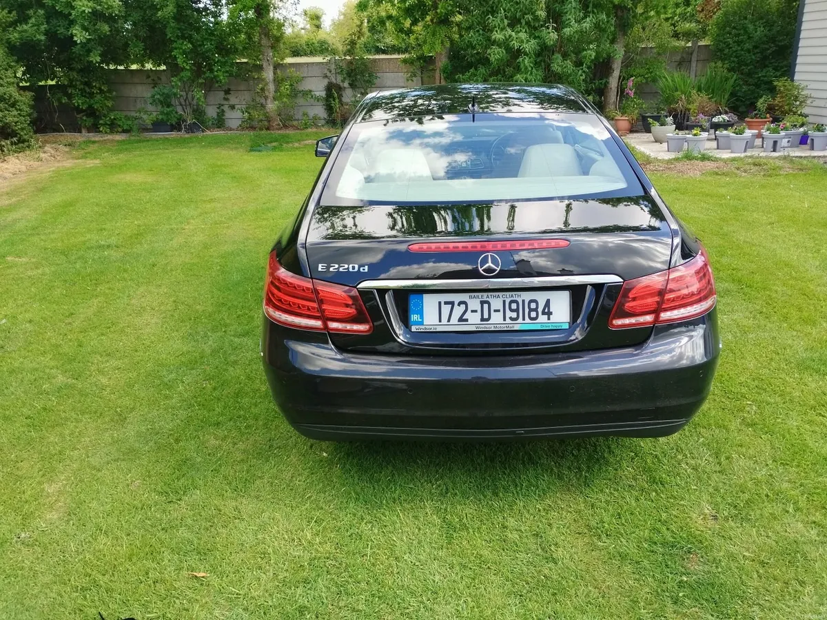 Mercedes-Benz E-Class 2017 - Image 2