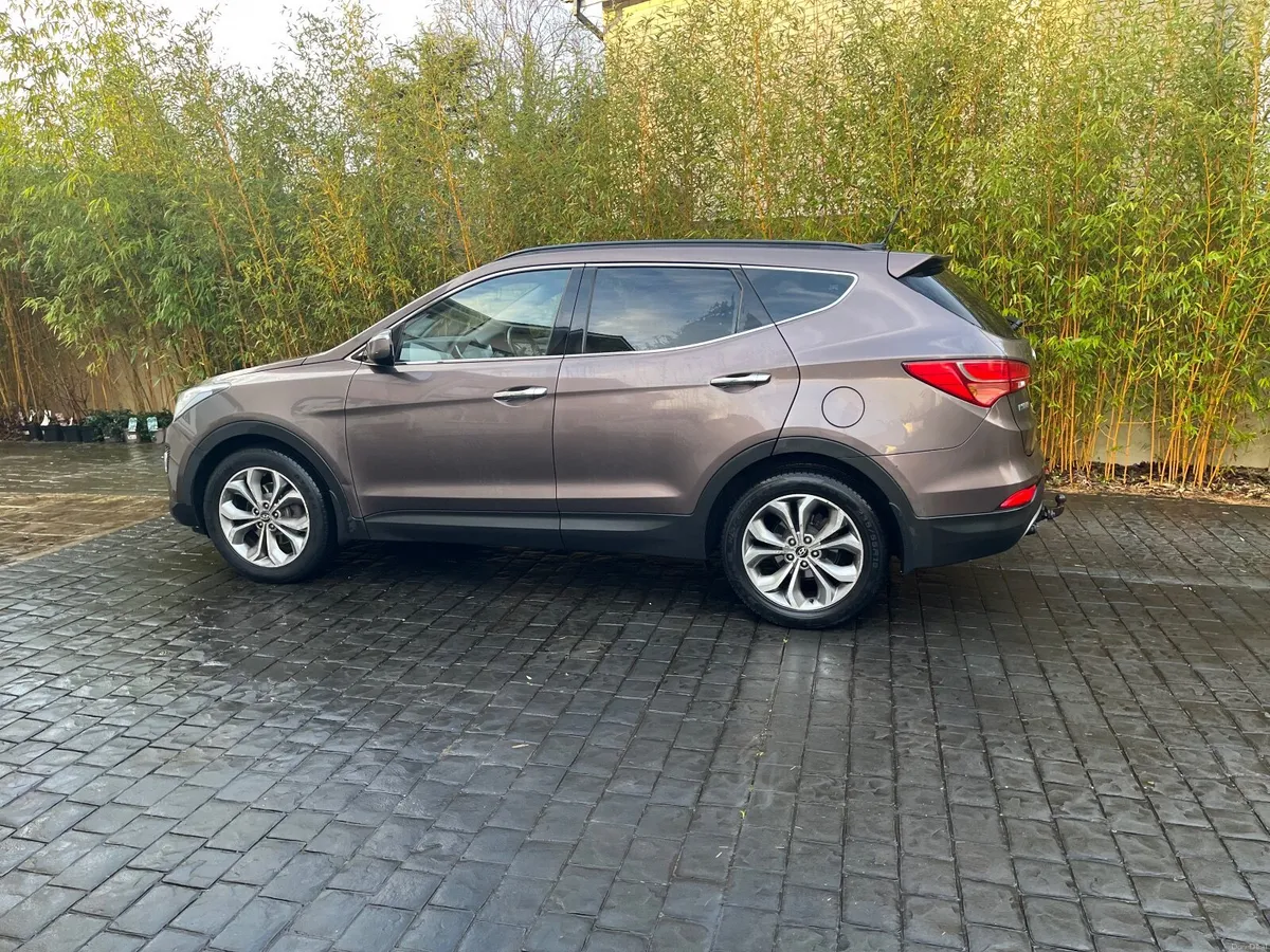 Hyundai Santa Fe 2013 Auto 4x4 7 seater - Image 3