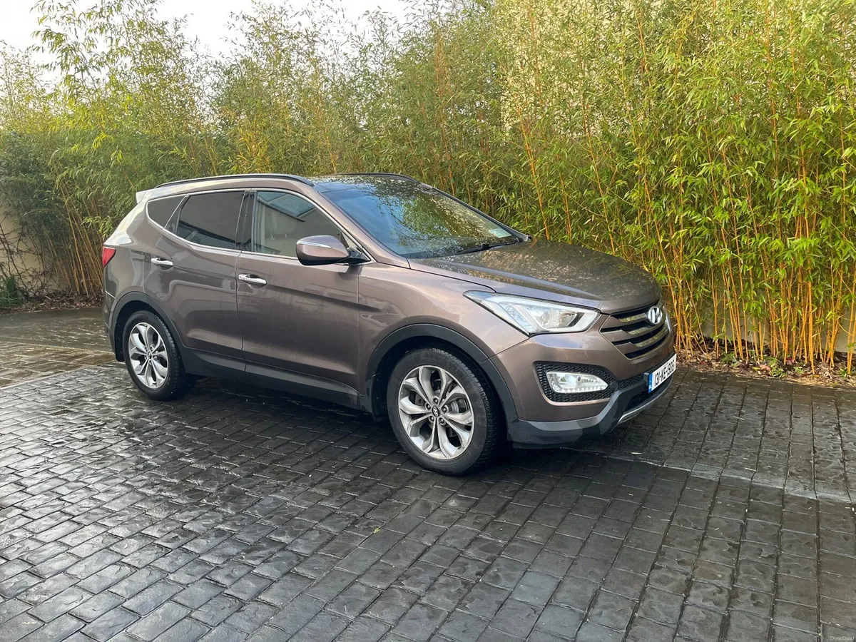 Hyundai Santa Fe 2013 Auto 4x4 7 seater - Image 1