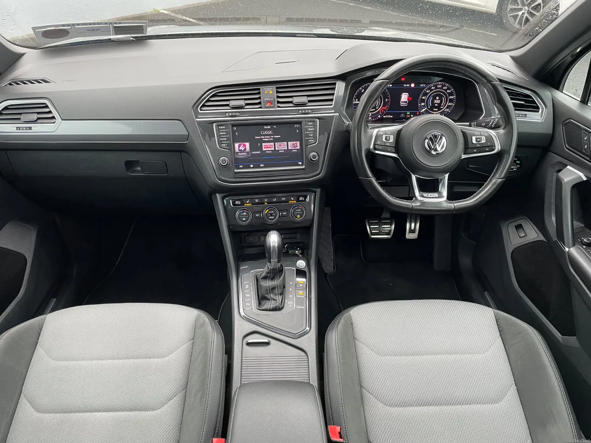 R LINE - AUTO - PAN ROOF - 270TAX - BLUETOOTH - Image 3