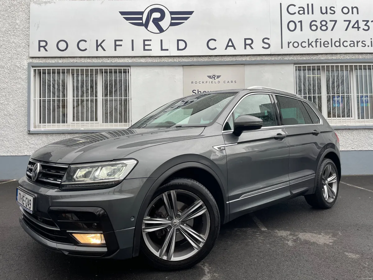 R LINE - AUTO - PAN ROOF - 270TAX - BLUETOOTH - Image 1