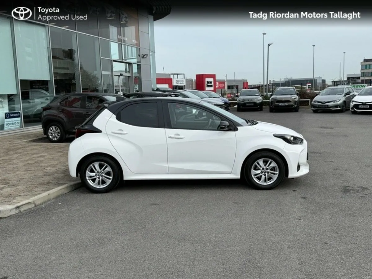 Toyota Yaris LUNA 1.0 MANUAL - Image 3