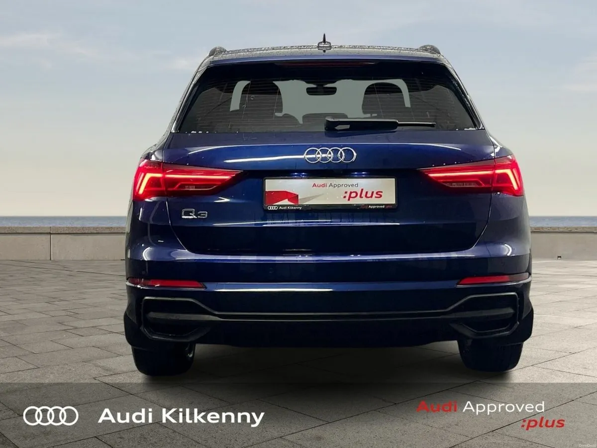 Audi Q3 45 TFSI E S Tronic S line Black Edition ** - Image 6