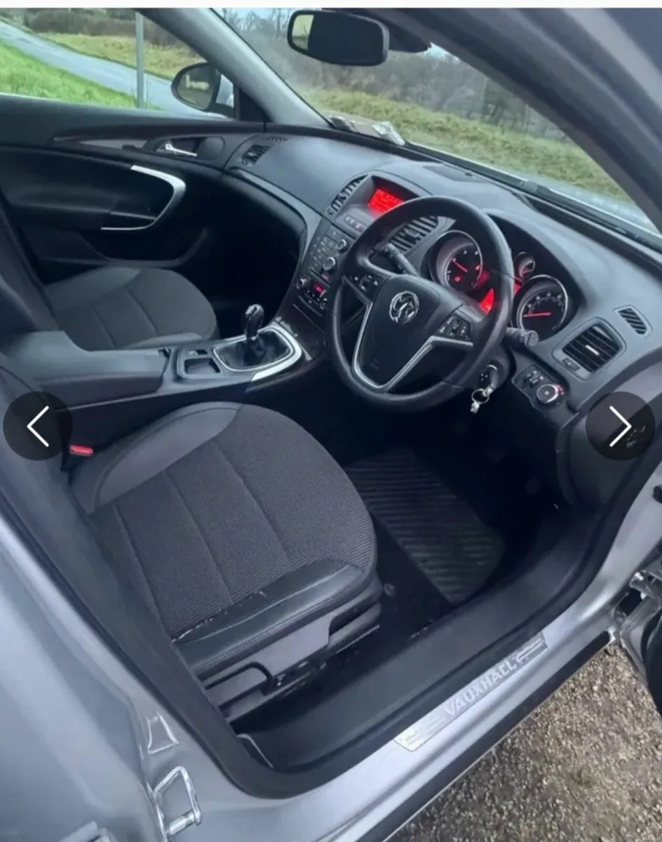 Vauxhall Insignia 2011 - Image 3