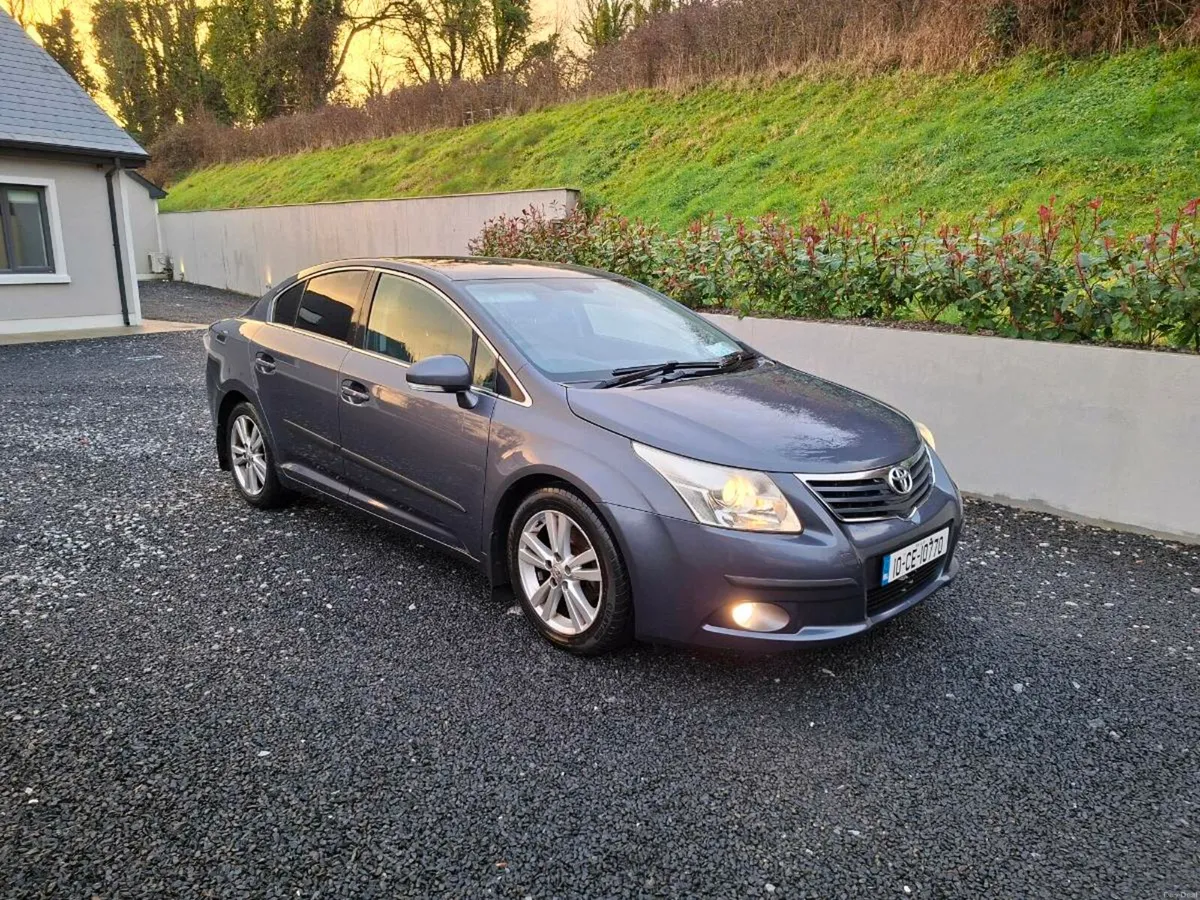 2010 Toyota Avensis 2.0 D4D T4 - Leather - Camera - Image 1