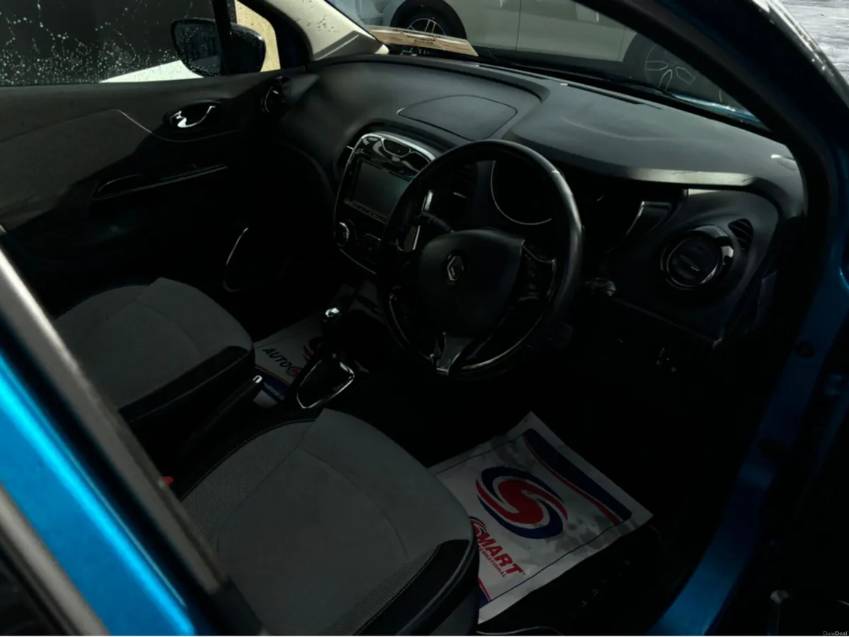 Renault Captur Renault Captur 1.2 fully loaded wit - Image 4