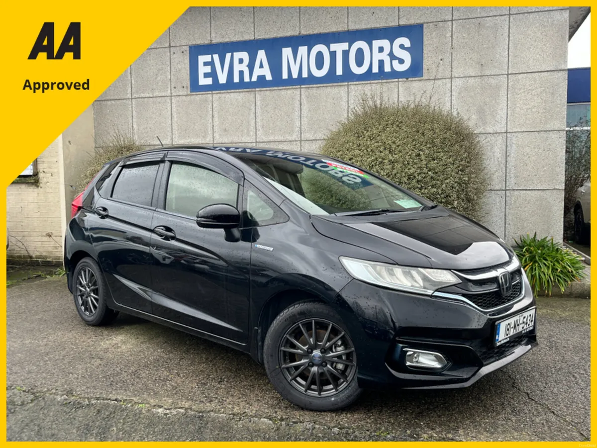 Honda Jazz AUTOMATIC HYBRID 1.5 PETROL //HALF LEAT - Image 1