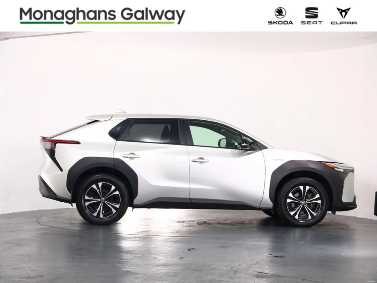 Toyota bZ4X SPORT 4DR AUTO - Image 3