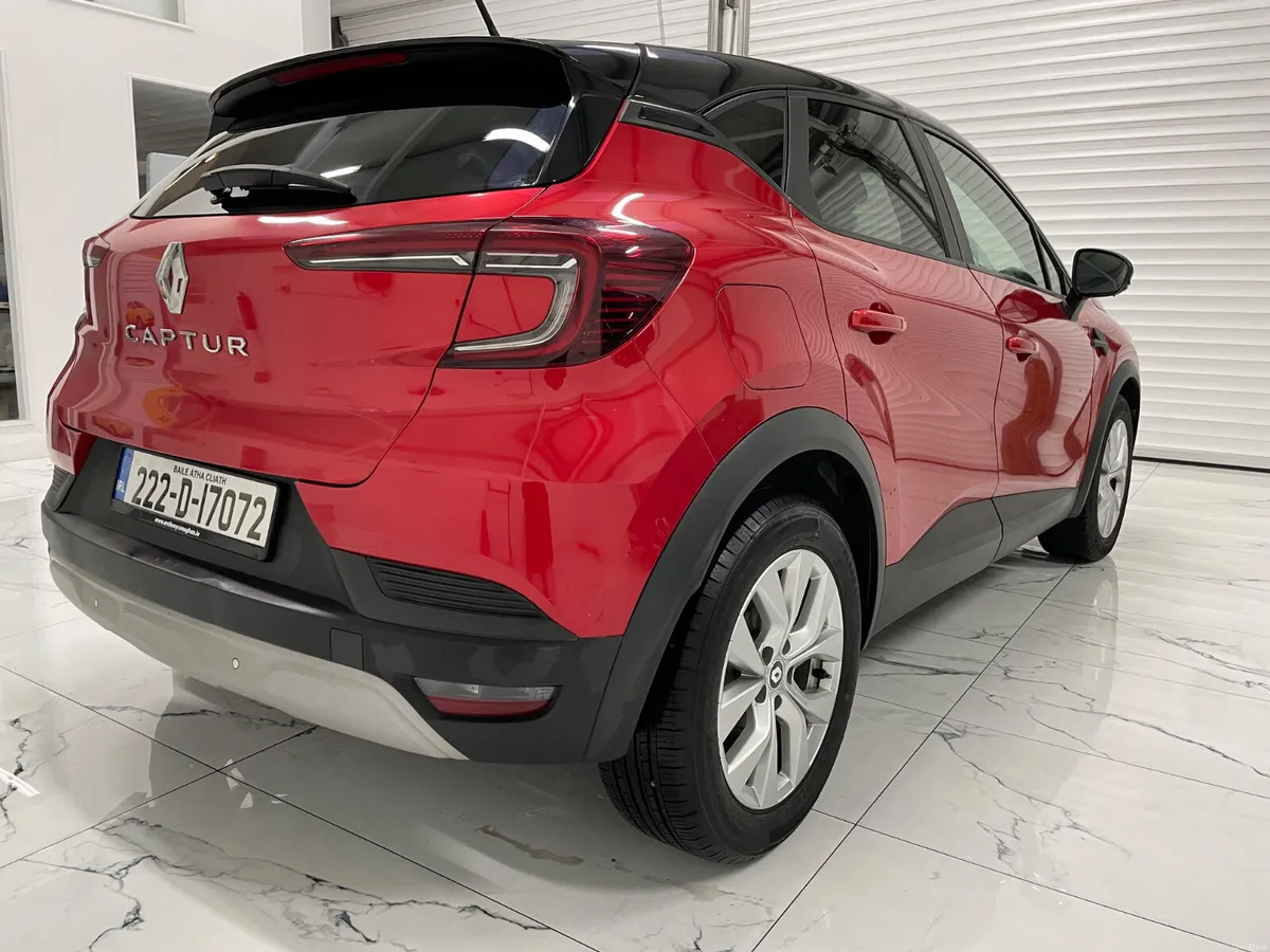 Renault Captur 2022 - Image 3