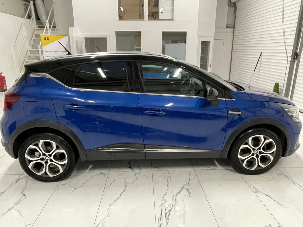 Renault Captur 2022 - Image 2