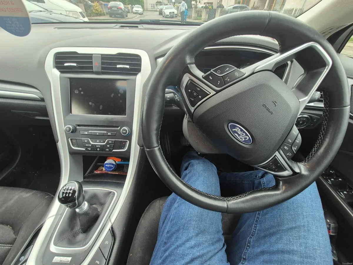 Ford Mondeo 2015 - Image 2