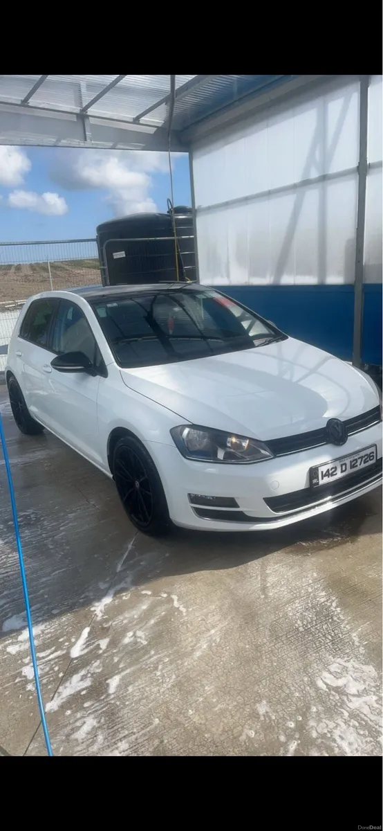 Volkswagen Golf - Image 1