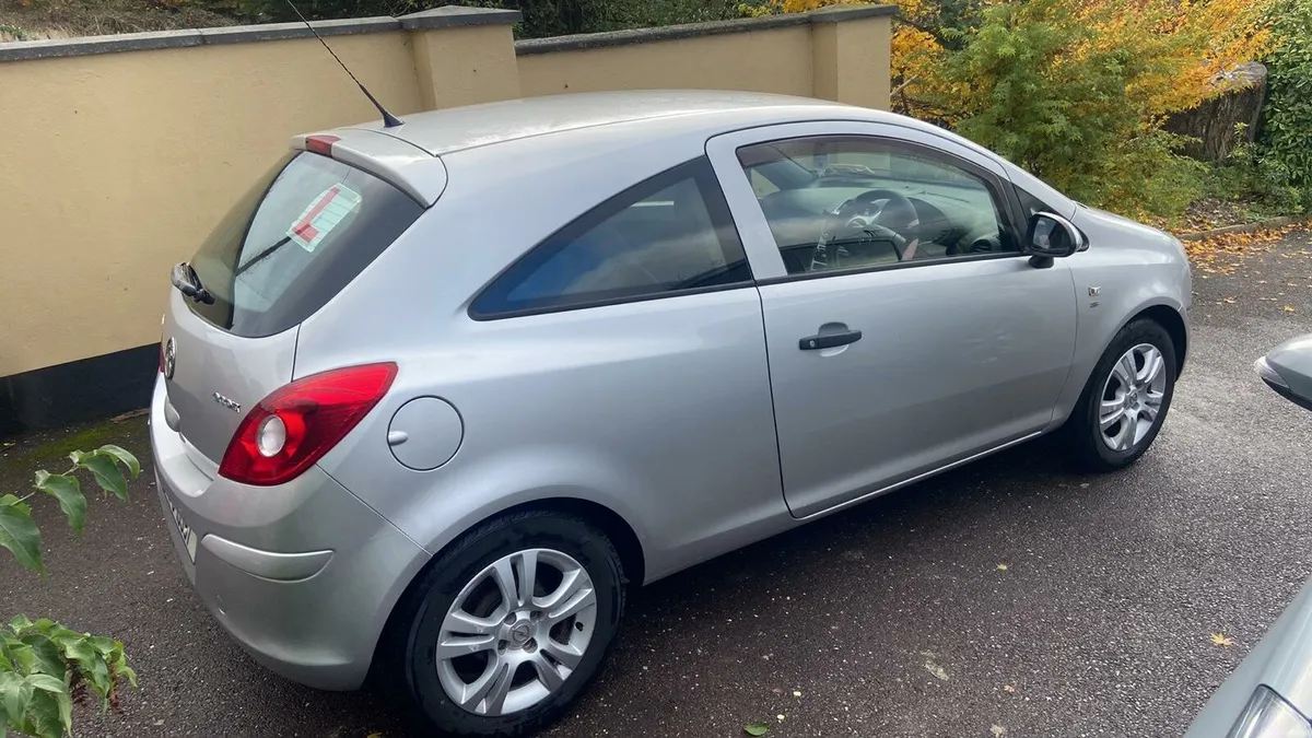 Vauxhall Corsa - Image 3