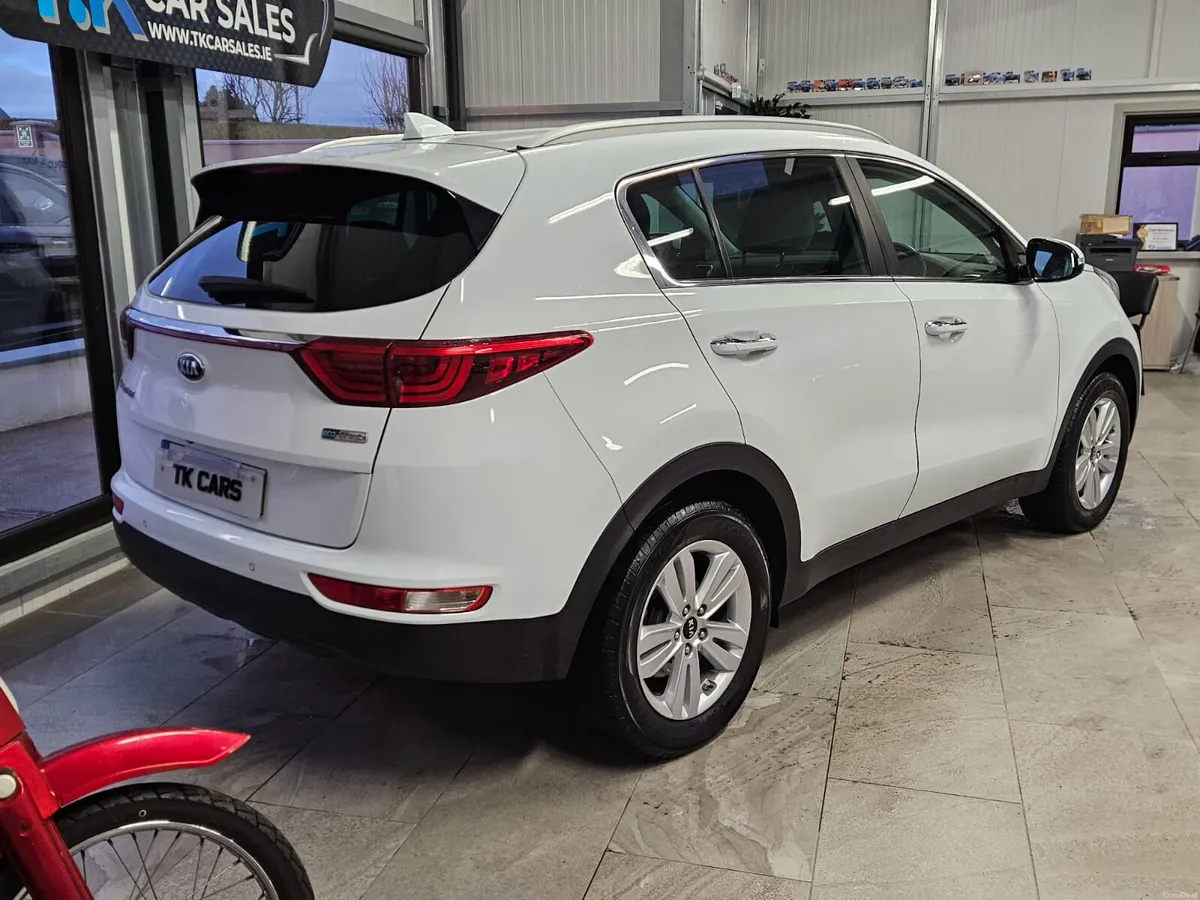 18 KIA SPORTAGE PLATINUM EDITION - Image 2
