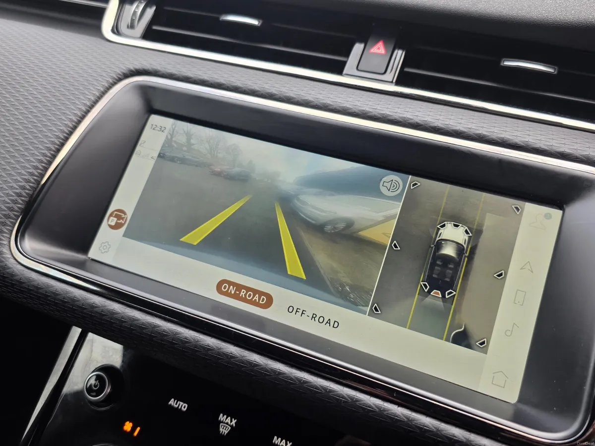 2021 Range Rover Evoque P300 1.5 HYBRID 309BHP - Image 6