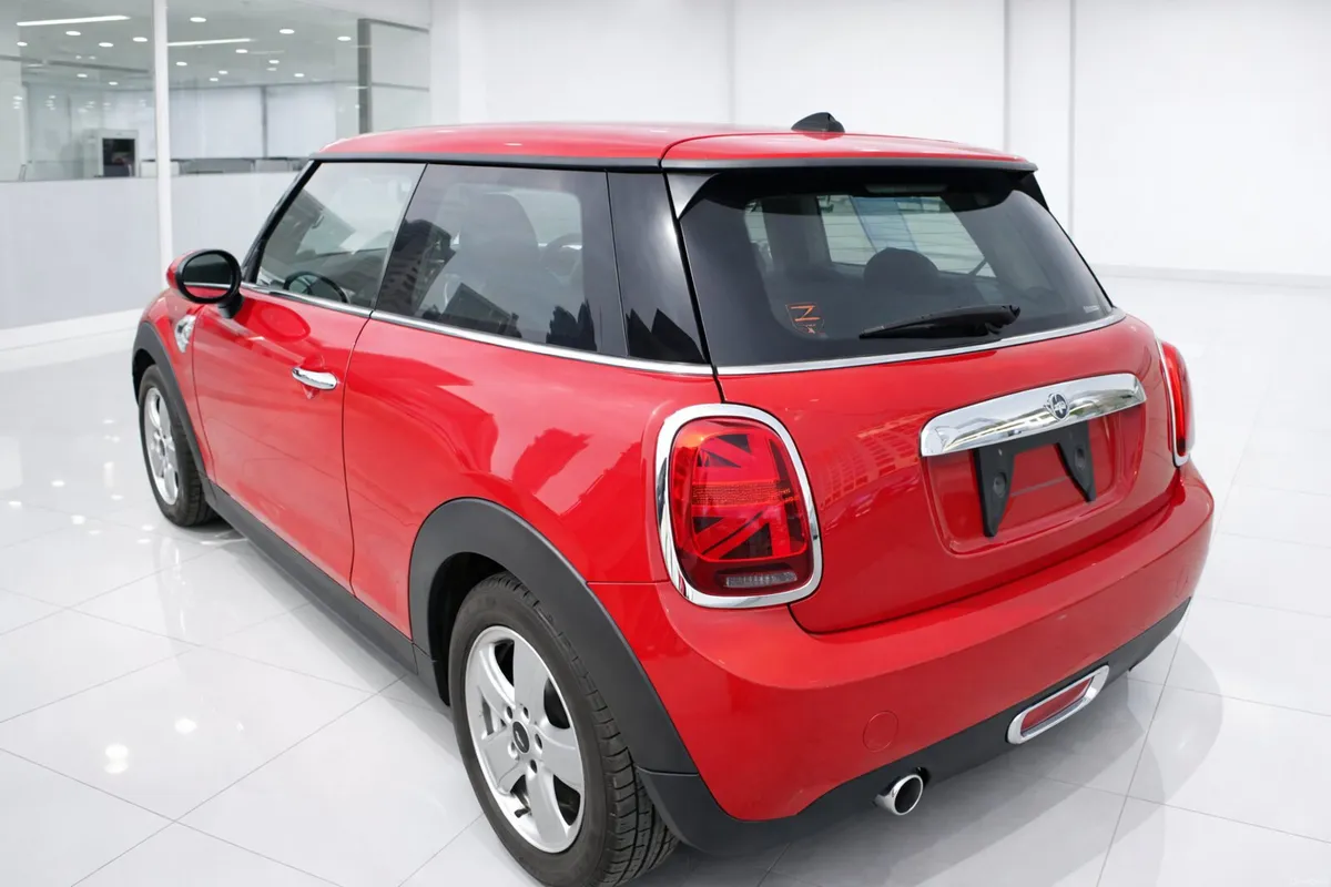 ❁ MINI 1.5 Petrol  ❁Automatic ❁ Victoria Edition ❁ - Image 2