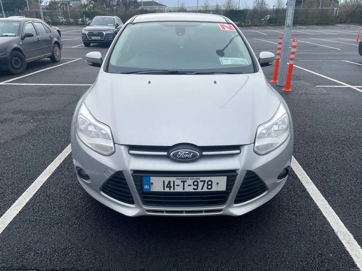 Ford Focus Saloon 2014 - Image 4