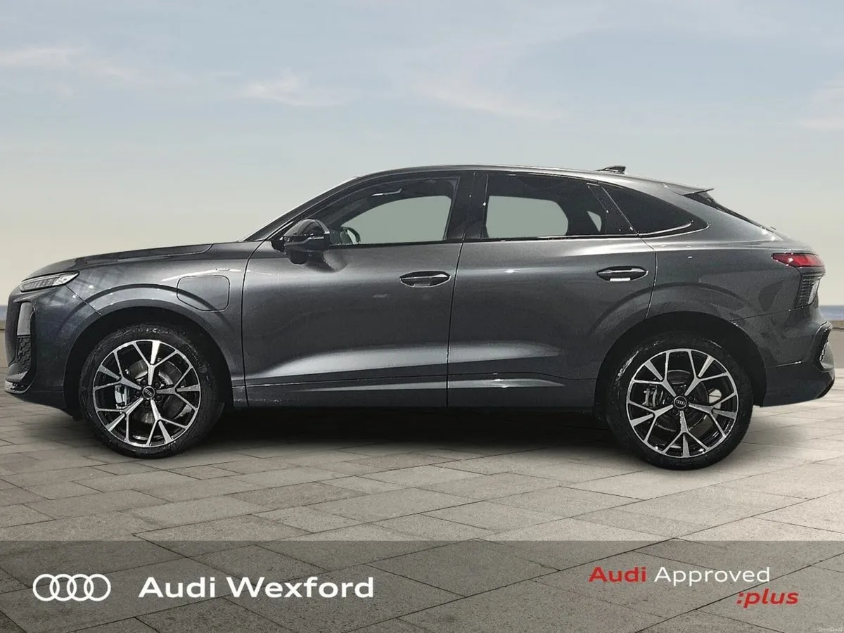 Audi Q3 Audi Q3 Sportback S-Line e-hybrid 200 kW S - Image 4