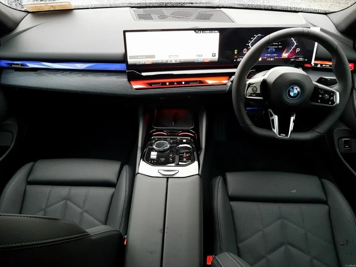 BMW 5-Series 530e M Sport Saloon - Image 4