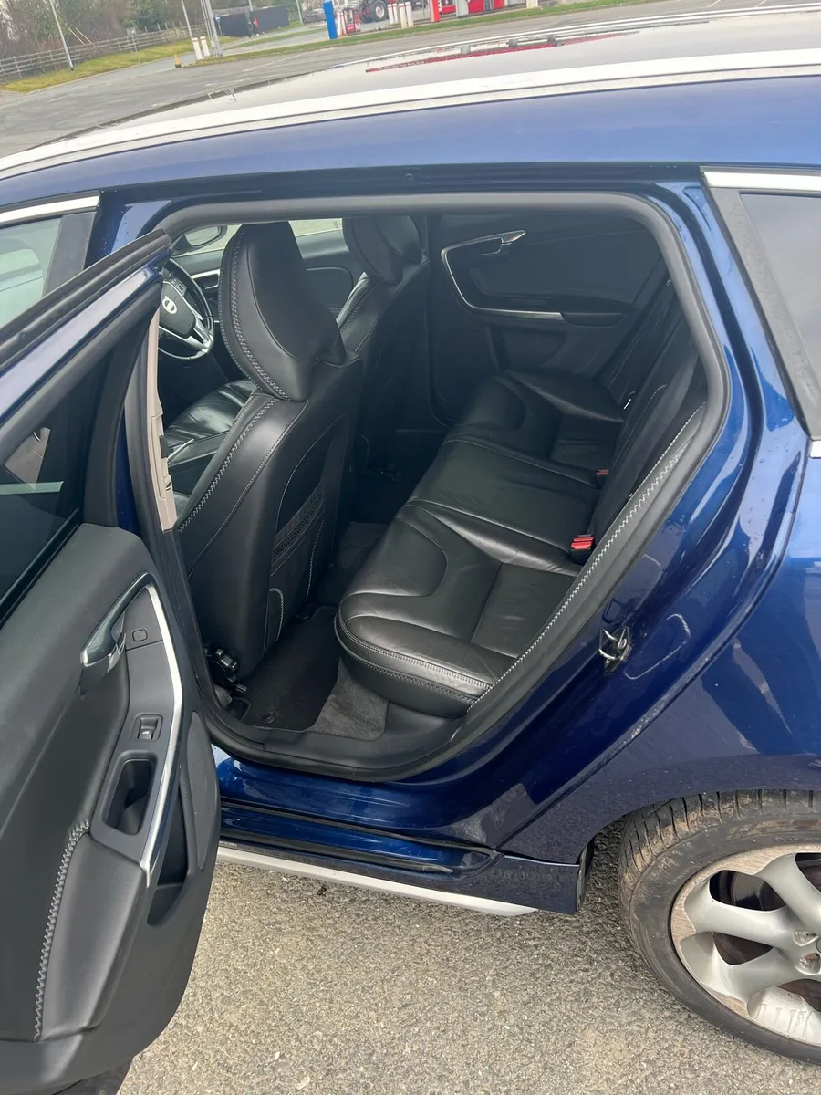Volvo V60 D3 - Image 4