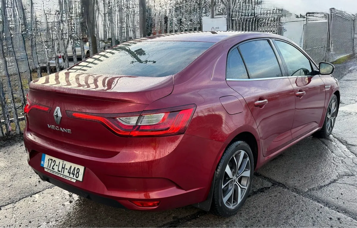 2017 Renault Megane 1.6dci LOW MILEAGE - Image 4