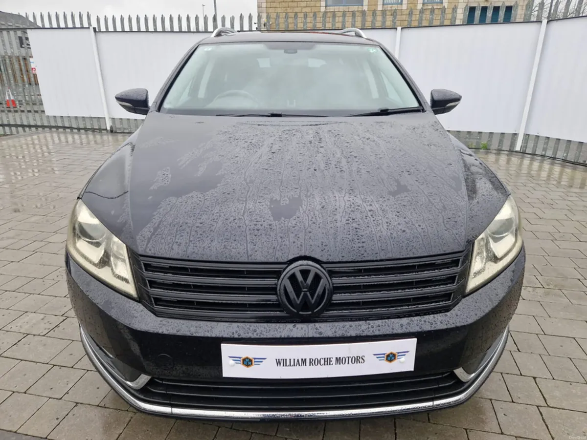 Volkswagen Passat 1.4 TFSI AUTO - Image 2