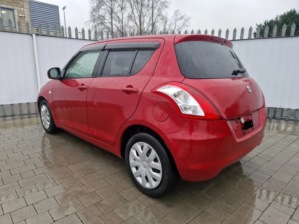 Suzuki Swift 1.2 AUTO - Image 2