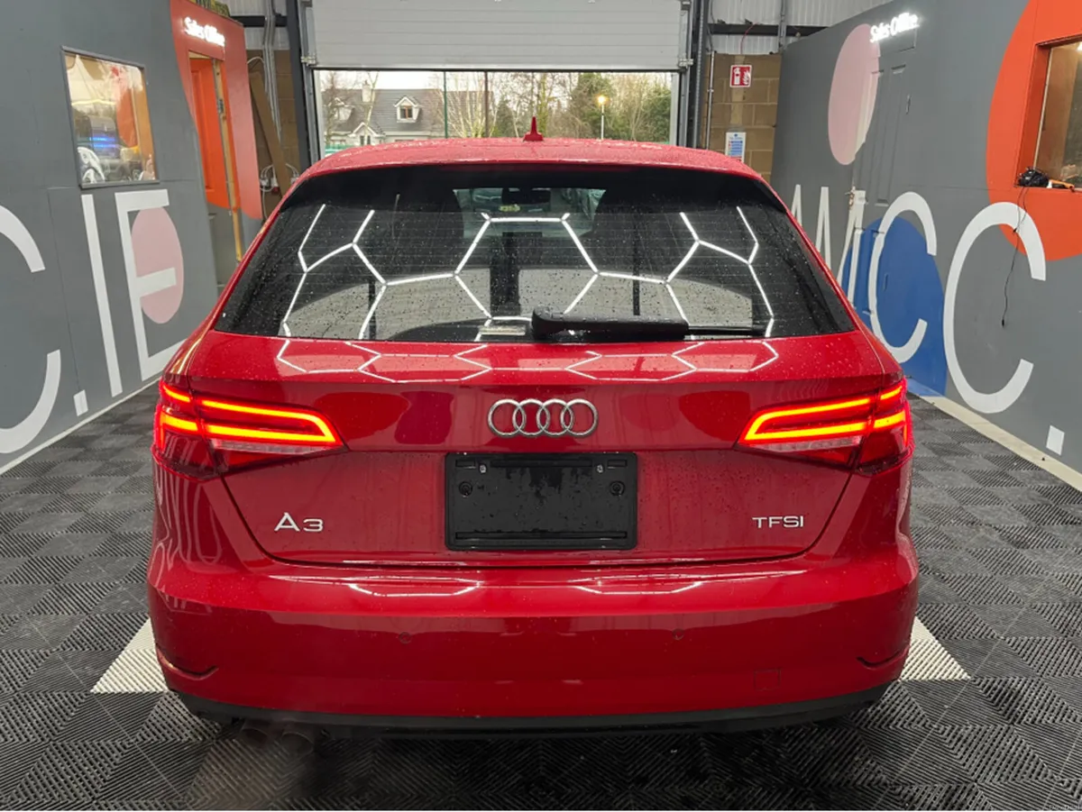 Audi A3 2018 AUDI A3 SPORTBACK TFSI 1.4 AUTOMATIC - Image 3