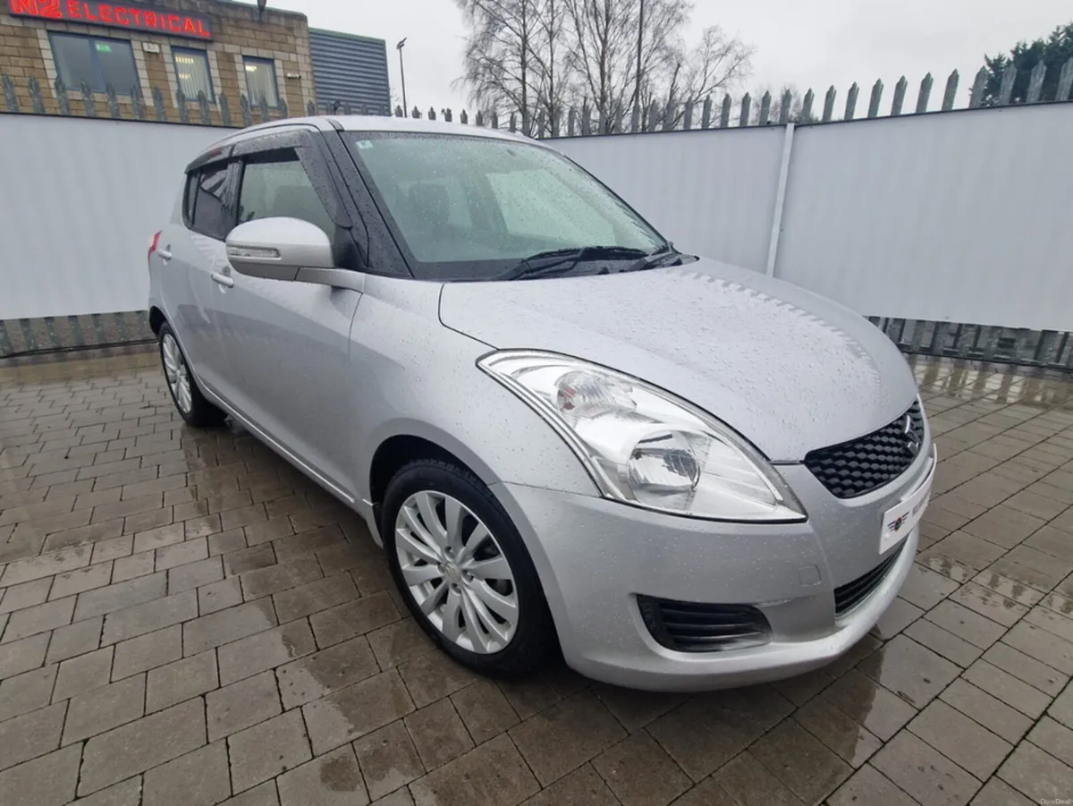 Suzuki Swift 1.2 AUTO - Image 1