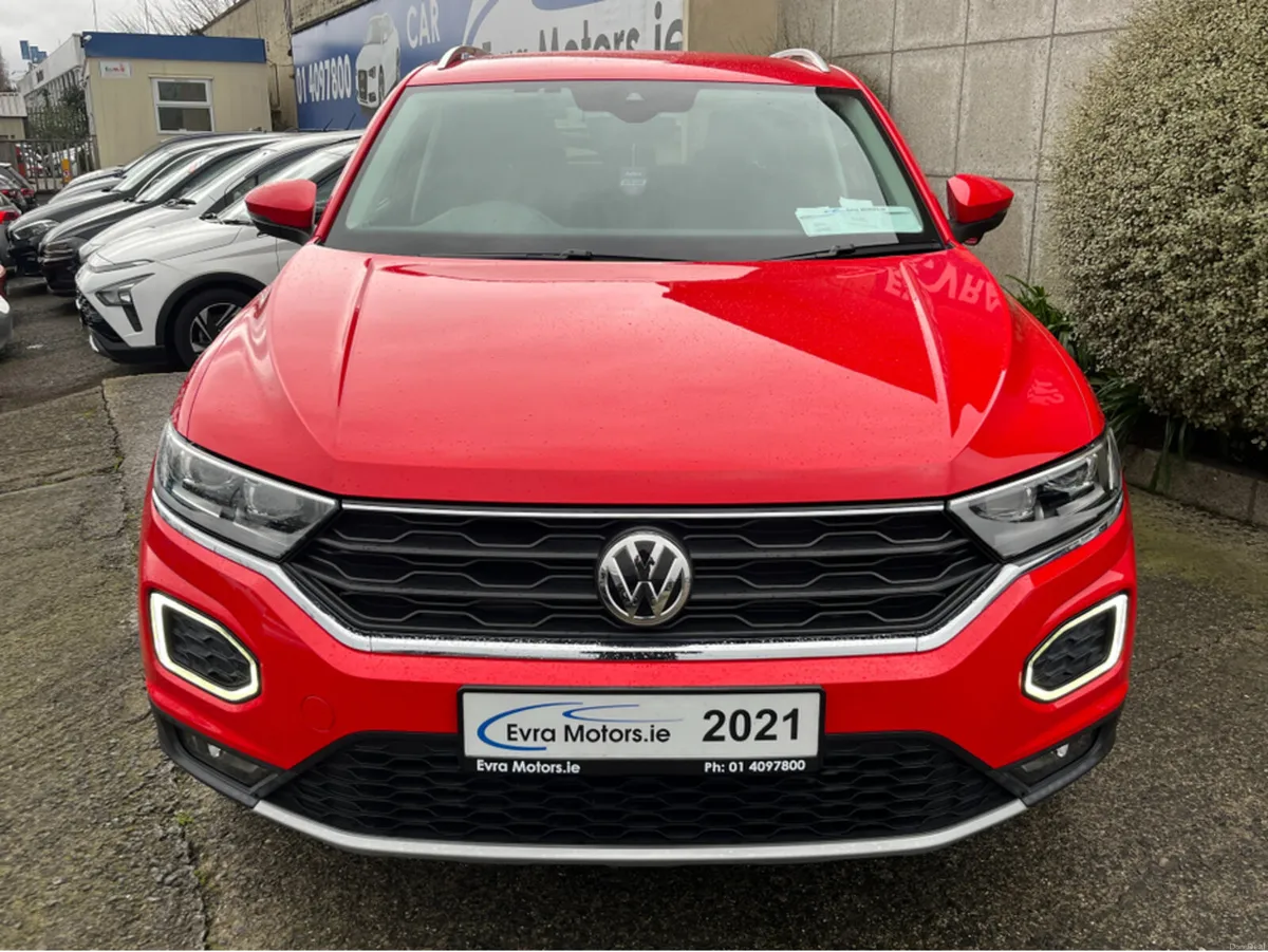 Volkswagen T-Roc STYLE AUTOMATIC 2.0 DIESEL //LOW - Image 2