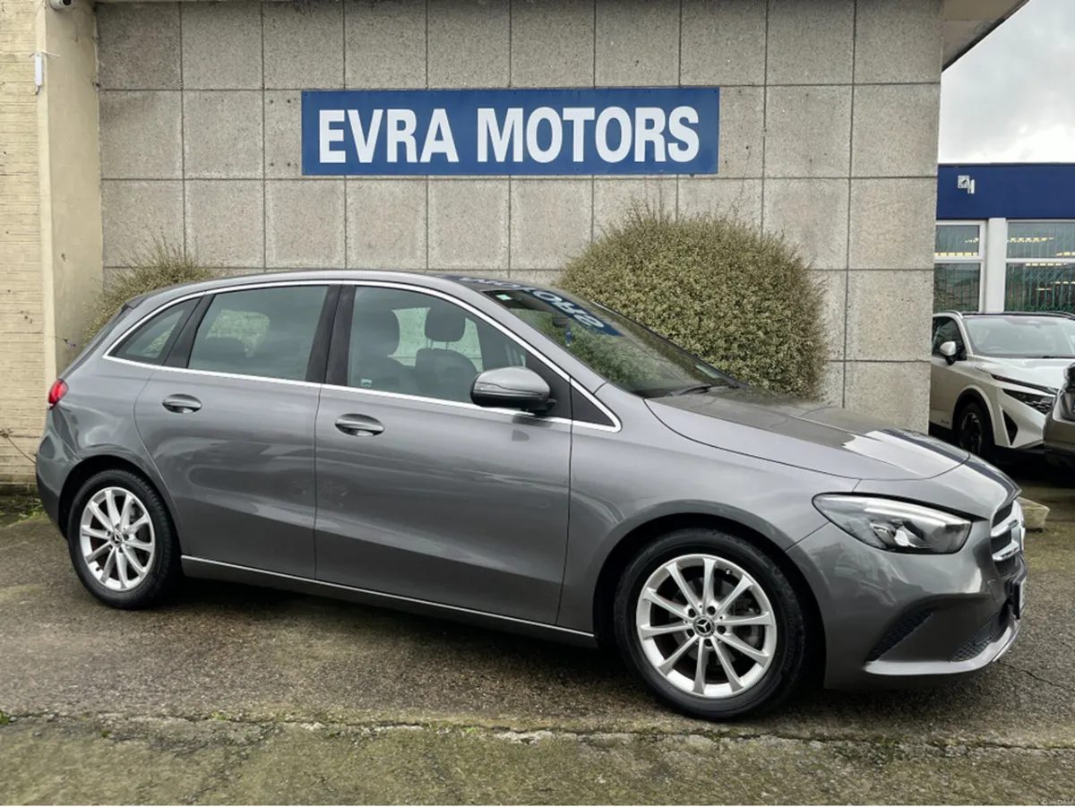 Mercedes-Benz B-Class B180 SPORT AUTOMATIC 1.3 PET - Image 3