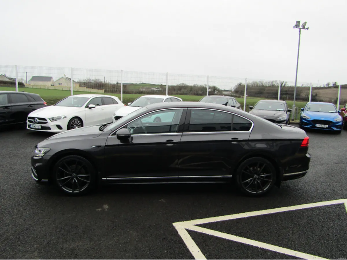 Volkswagen Passat R-LINE 2.0 TDI D7F 150 4DR AUTO - Image 6