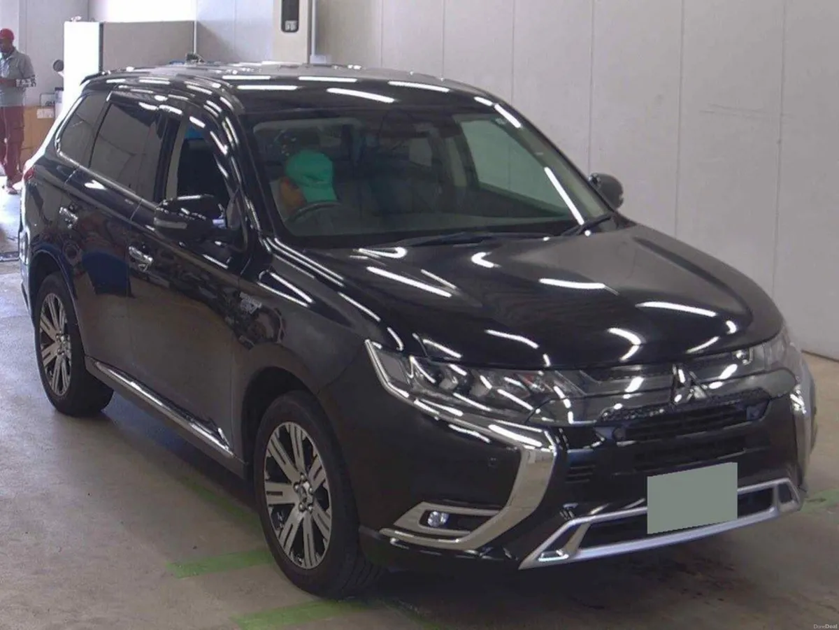 Mitsubishi Outlander PHEV 4WD G AUTOMATIC 2.4 PETR