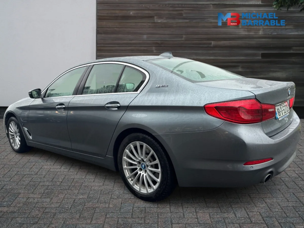 BMW 5-Series 2.0L Petrol Plug-In Hybrid Automatic - Image 4