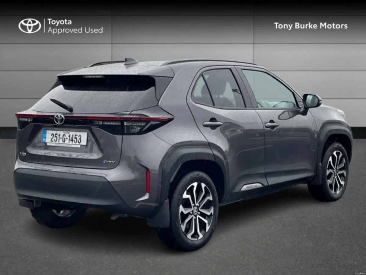Toyota Yaris Cross - Save EUR 3,700 - LunaSport Mo - Image 2