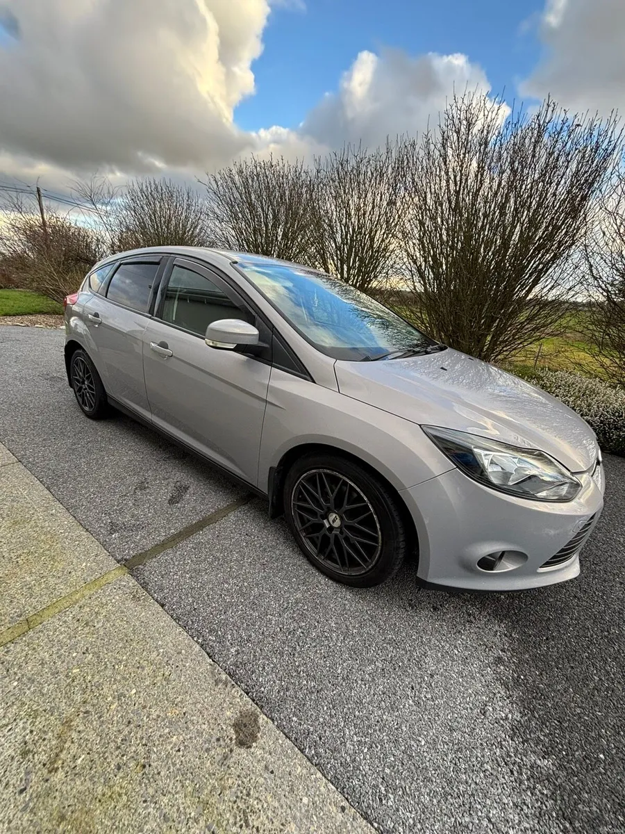 Ford Focus 2012 - Image 1