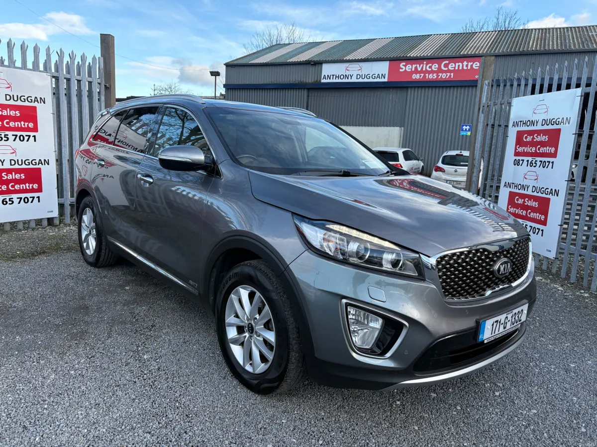 2017 Kia Sorento 7 seater 4WD platinum - Image 1