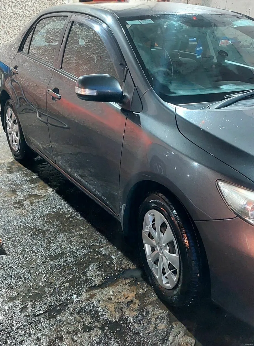 Toyota Corolla 2012 - Image 2