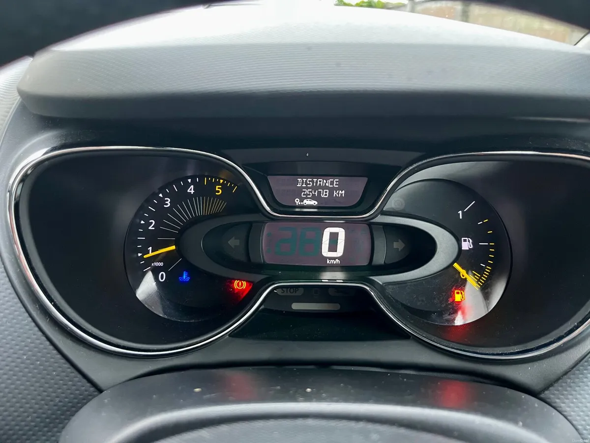 *DIESEL* Black Renault Captur 2014 NCT Feb 2027 - Image 3