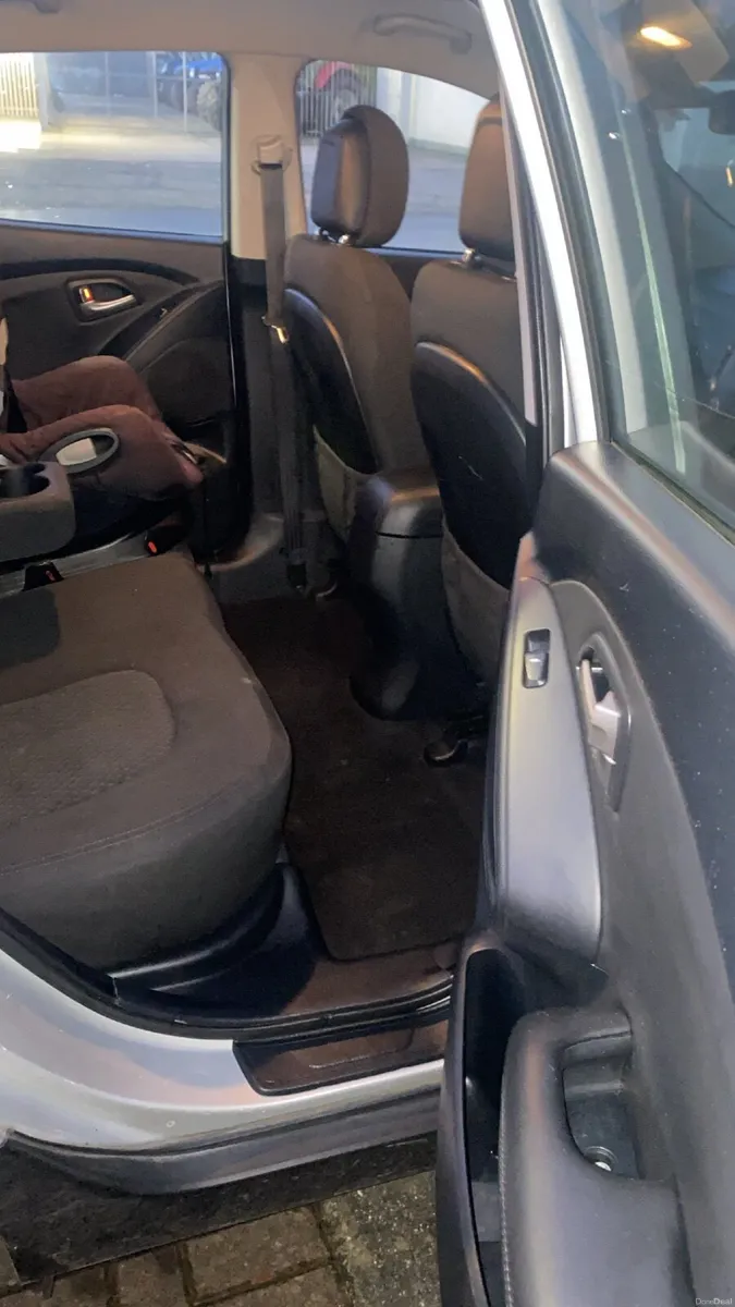 Hyundai ix35 2011 - Image 2