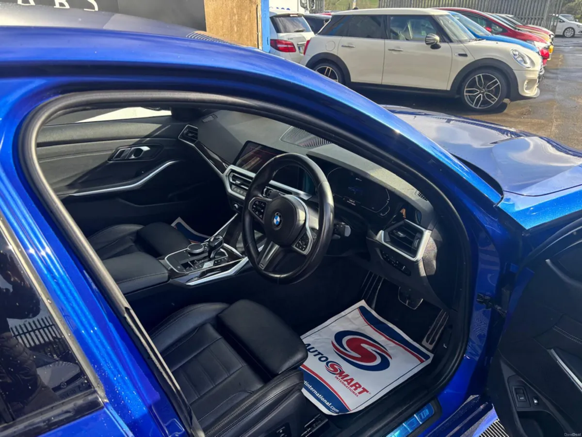 BMW 3-Series BMW 330e m-sport 292hp, fully loaded - Image 4