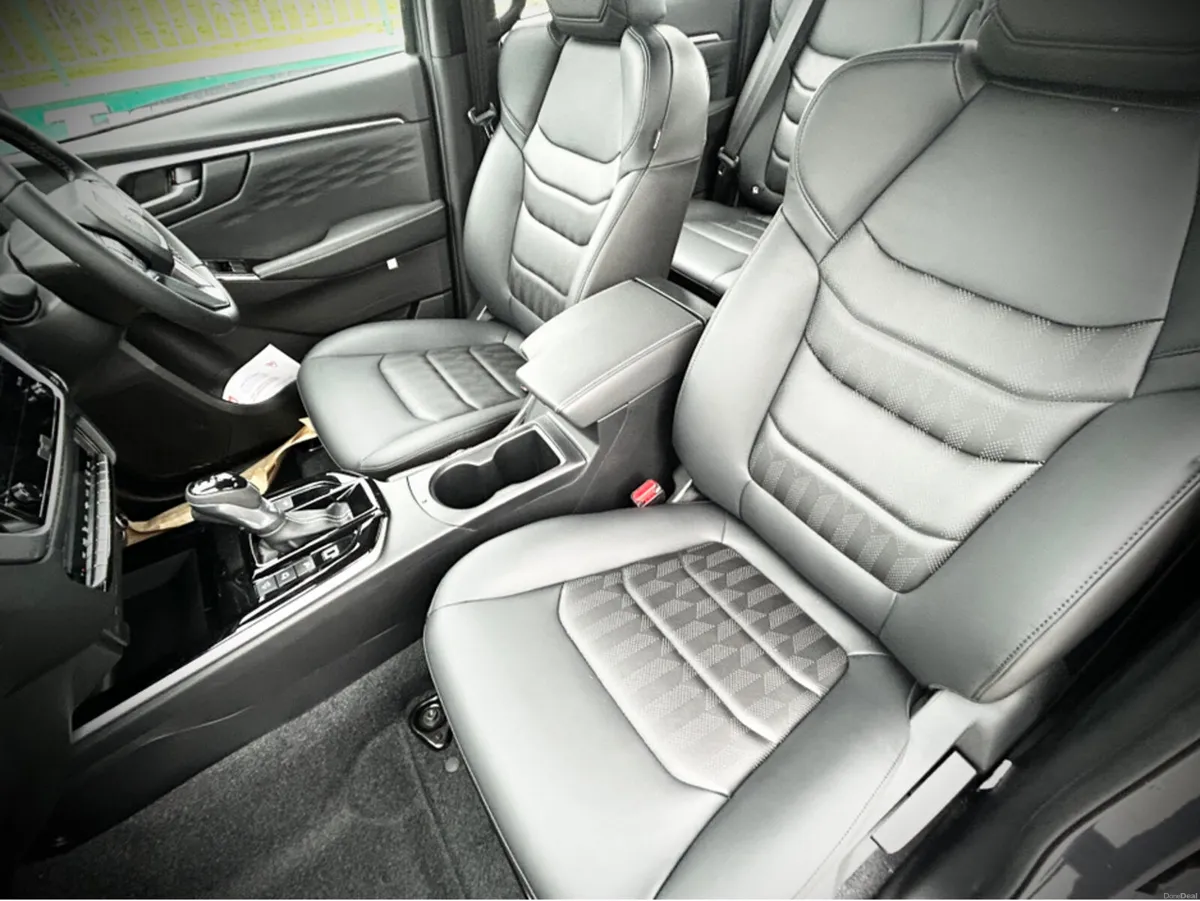 Isuzu D-Max LS AUTO 5 SEATER €333 ROAD TAX - Image 4